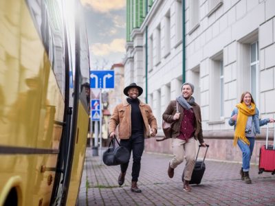 young-adults-travelling-winter-time
